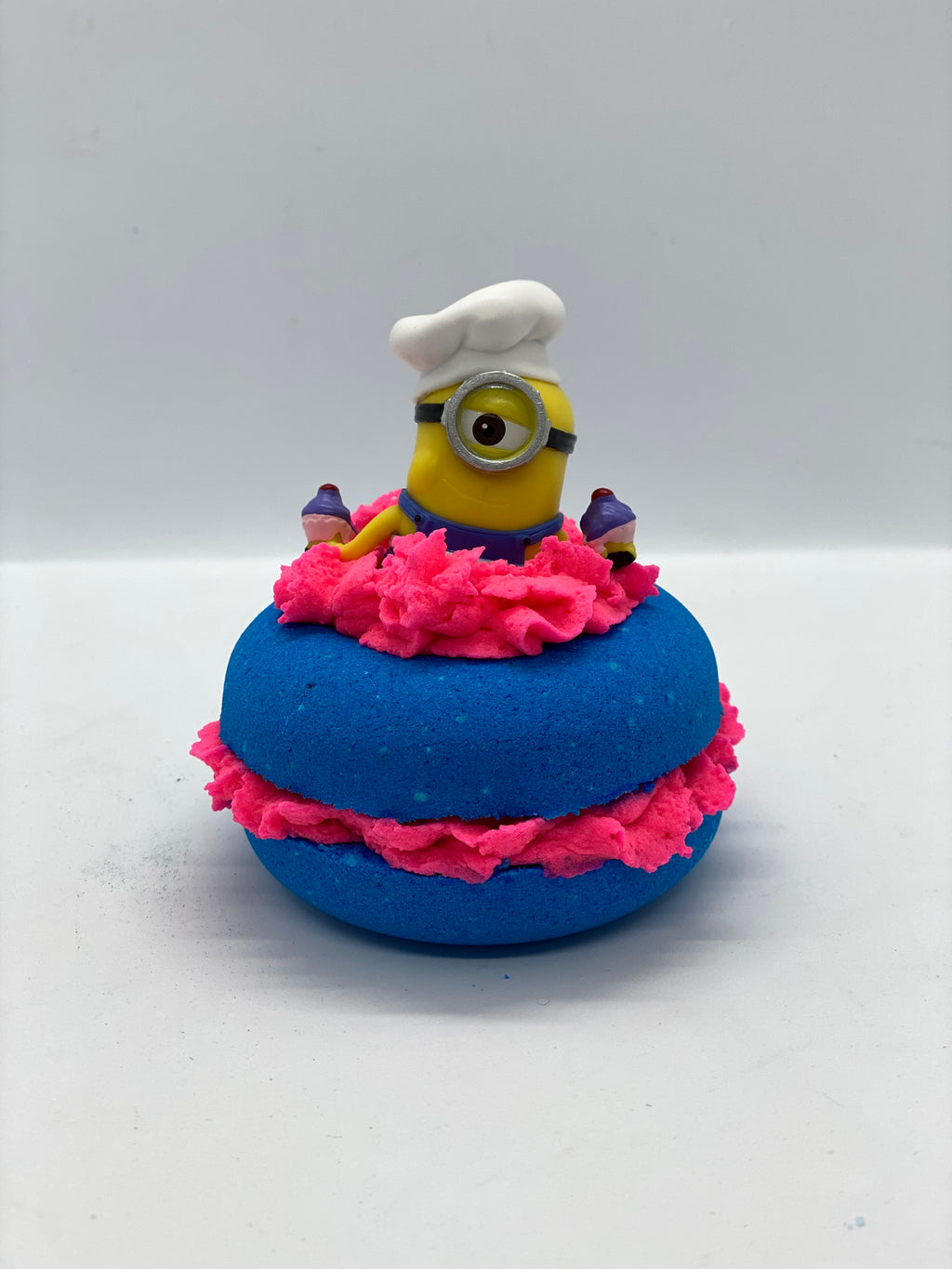 Minion with Donut Bath Bomb - Ivory Anchors